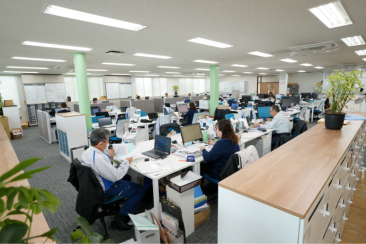 営業フロアの写真